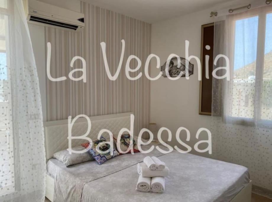 La Vecchia Badessa A Due Passi Dal Mare Apartment Macari Luaran gambar