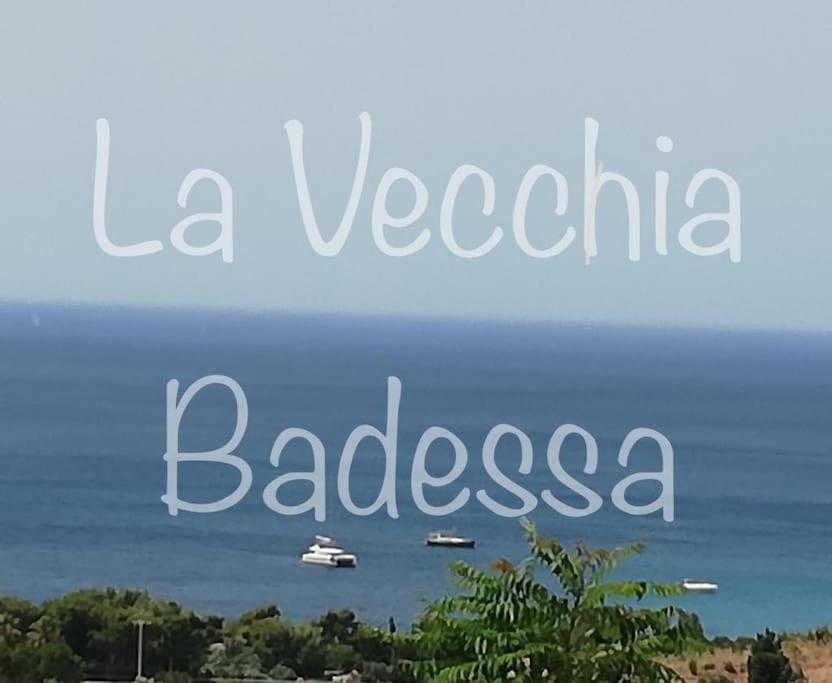 La Vecchia Badessa A Due Passi Dal Mare Apartment Macari Luaran gambar