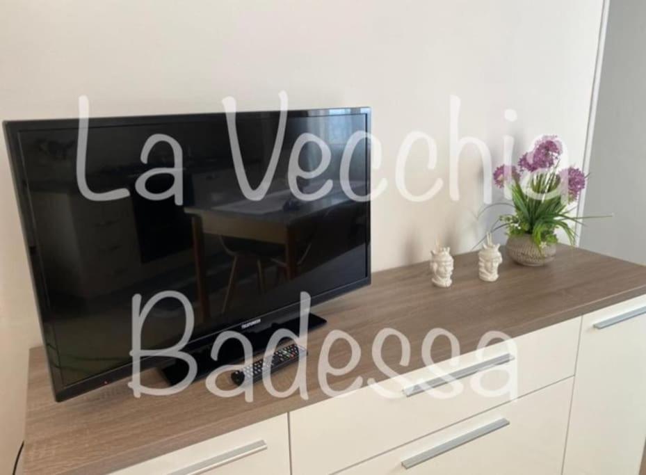 La Vecchia Badessa A Due Passi Dal Mare Apartment Macari Luaran gambar